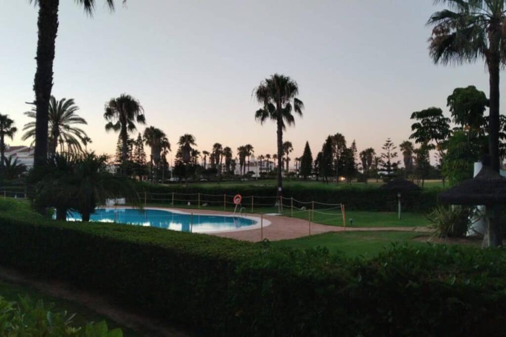 Apartamento En Playa Del Infante Rota Esterno foto