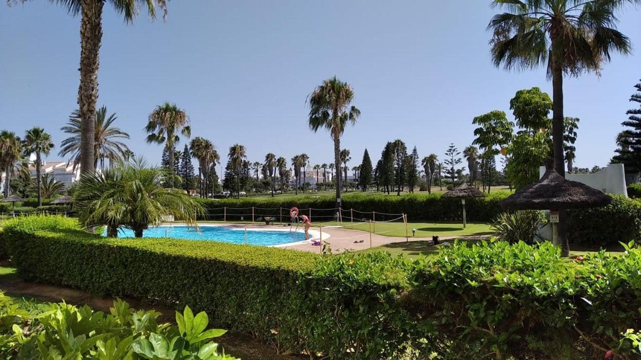 Apartamento En Playa Del Infante Rota Esterno foto