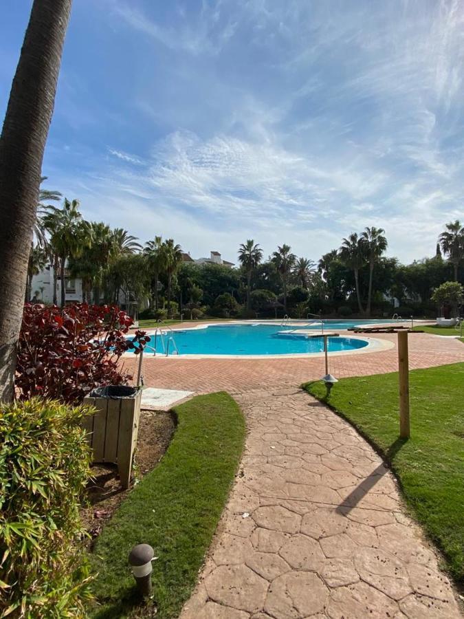 Apartamento En Playa Del Infante Rota Esterno foto